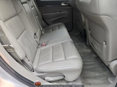 Used 2011 Jeep Grand Cherokee Laredo AWD/4WD image 30