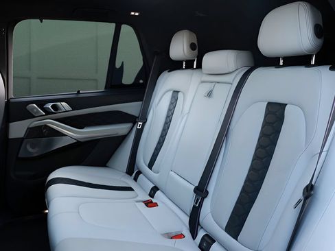 Used 2020 BMW X5 M Competition w/ Executive Package AWD/4WD image 20