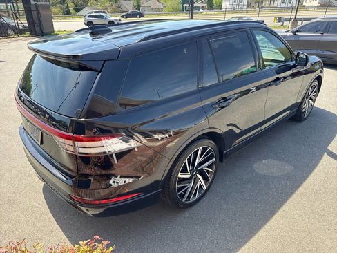 Used 2025 Lincoln Aviator Black Label w/ Jet Appearance Package image 12