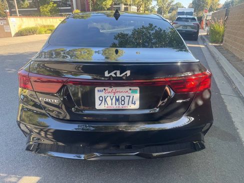 Used 2024 Kia Forte GT-Line w/ GT-Line Premium Package FWD image 9