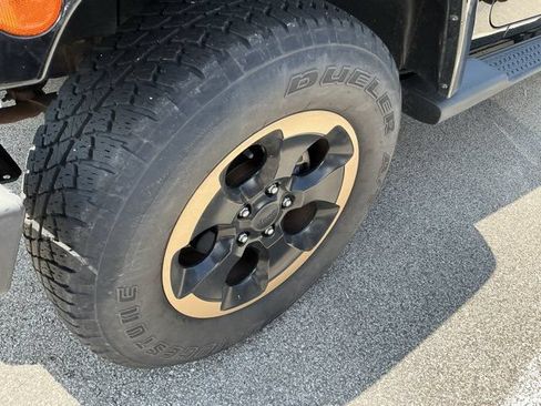 Used 2014 Jeep Wrangler Unlimited Sahara AWD/4WD image 17