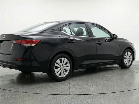 Used 2025 Nissan Sentra S FWD image 9