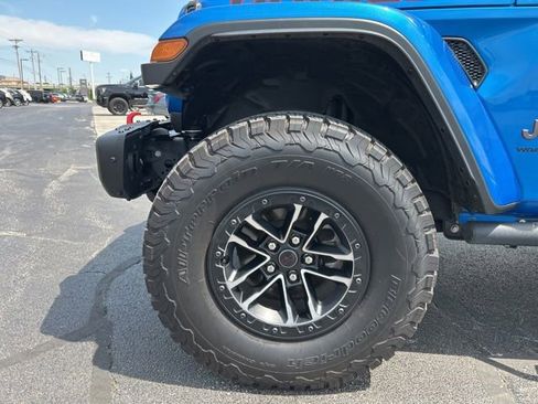 Used 2024 Jeep Wrangler Unlimited Rubicon AWD/4WD image 11
