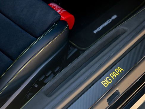 Used 2025 Porsche 911 GT3 RS image 19