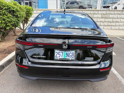 Used 2023 Honda Accord Sport image 5