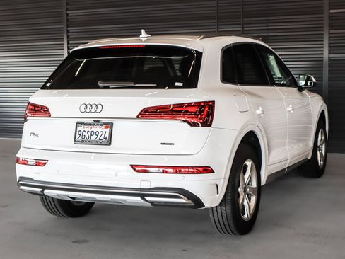 Used 2023 Audi Q5 2.0T Premium w/ Convenience Package image 14