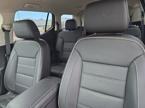 Used 2020 GMC Acadia Denali w/ Technology Package image 23