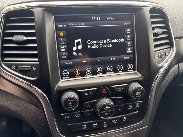 Used 2018 Jeep Grand Cherokee Altitude AWD/4WD image 21