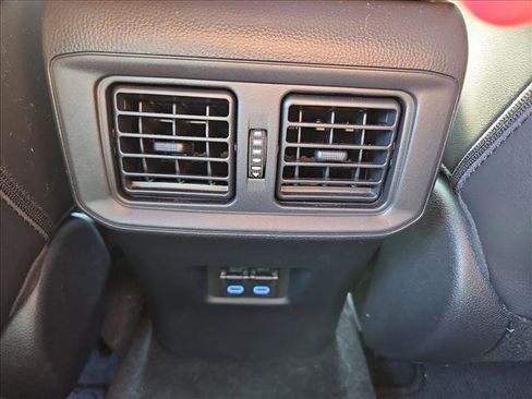 Used 2022 Toyota RAV4 XLE Premium FWD image 17