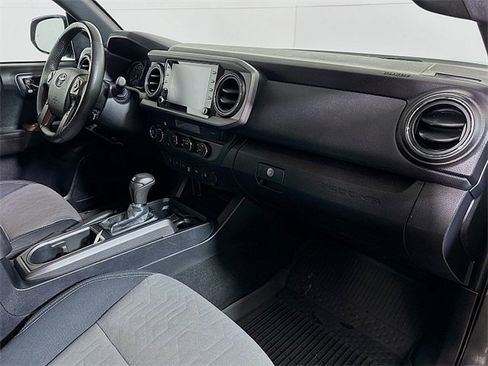 Used 2021 Toyota Tacoma TRD Off-Road w/ Technology Package image 27