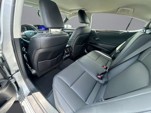 Used 2025 Lexus ES 350 w/ Premium Package FWD image 31