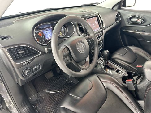 Used 2022 Jeep Cherokee Trailhawk w/ Trailer Tow Group AWD/4WD image 9