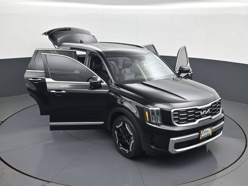 Used 2023 Kia Telluride S w/ S Sunroof Package FWD image 31