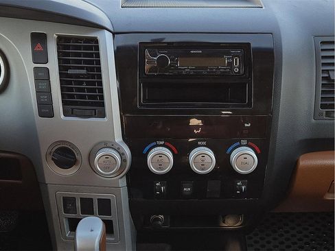 Used 2007 Toyota Tundra Limited image 10
