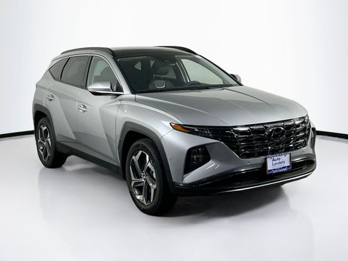 Used 2023 Hyundai Tucson Limited w/ Cargo Package AWD/4WD image 3