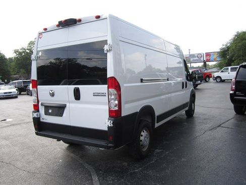 Used 2023 RAM ProMaster 2500 FWD image 4