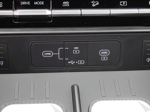 New 2026 Hyundai Santa Fe Calligraphy AWD/4WD image 25