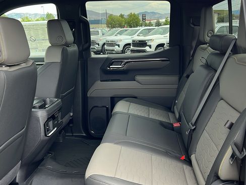 New 2026 Chevrolet Silverado 1500 ZR2 w/ ZR2 Bison Edition AWD/4WD image 16