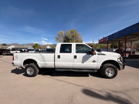Used 2016 Ford F250 XL w/ Power Equipment Group AWD/4WD image 3