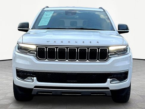 Used 2024 Jeep Wagoneer Series III w/ Flexible Seating Group AWD/4WD image 2