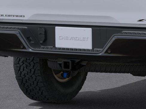 New 2026 Chevrolet Colorado ZR2 AWD/4WD image 14