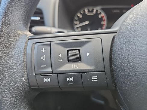 Used 2024 Nissan Rogue SV AWD/4WD image 13