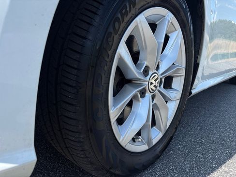 Used 2018 Volkswagen Passat 2.0T S w/ Driver Assistance Package FWD image 7