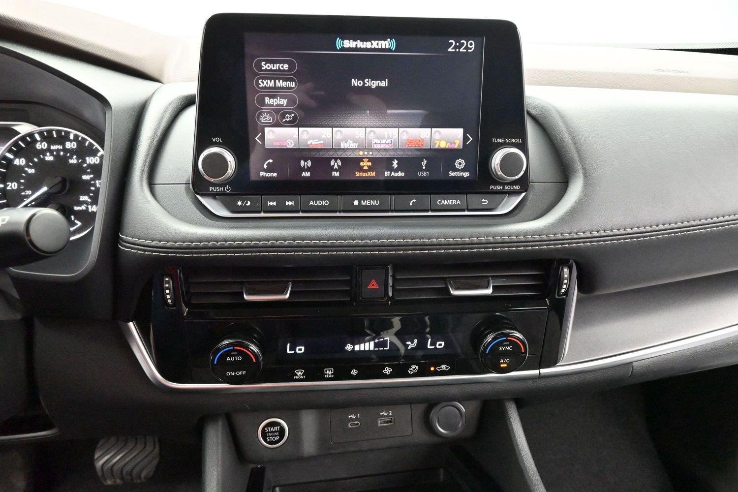 Used 2021 Nissan Rogue SV AWD/4WD image 19
