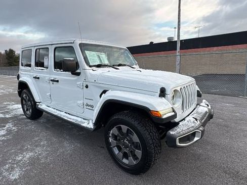 Used 2019 Jeep Wrangler Unlimited Sahara image 7