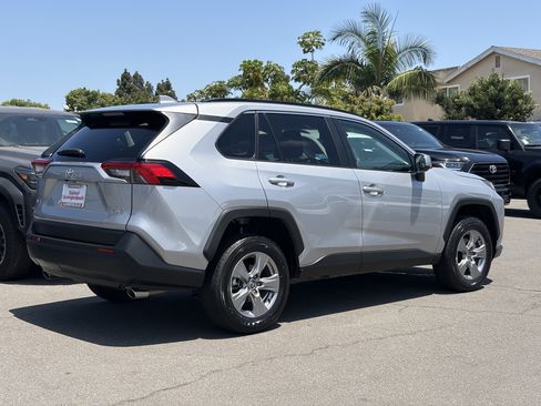 Certified 2025 Toyota RAV4 XLE FWD image 3