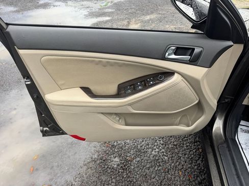 Used 2014 Kia Optima EX FWD image 29