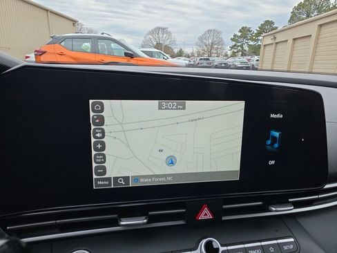 Certified 2023 Hyundai Elantra SEL w/ Convenience Package image 31