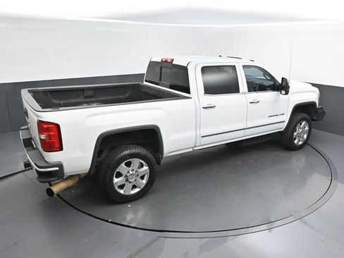Used 2015 GMC Sierra 2500 Denali w/ Duramax Plus Package AWD/4WD image 39