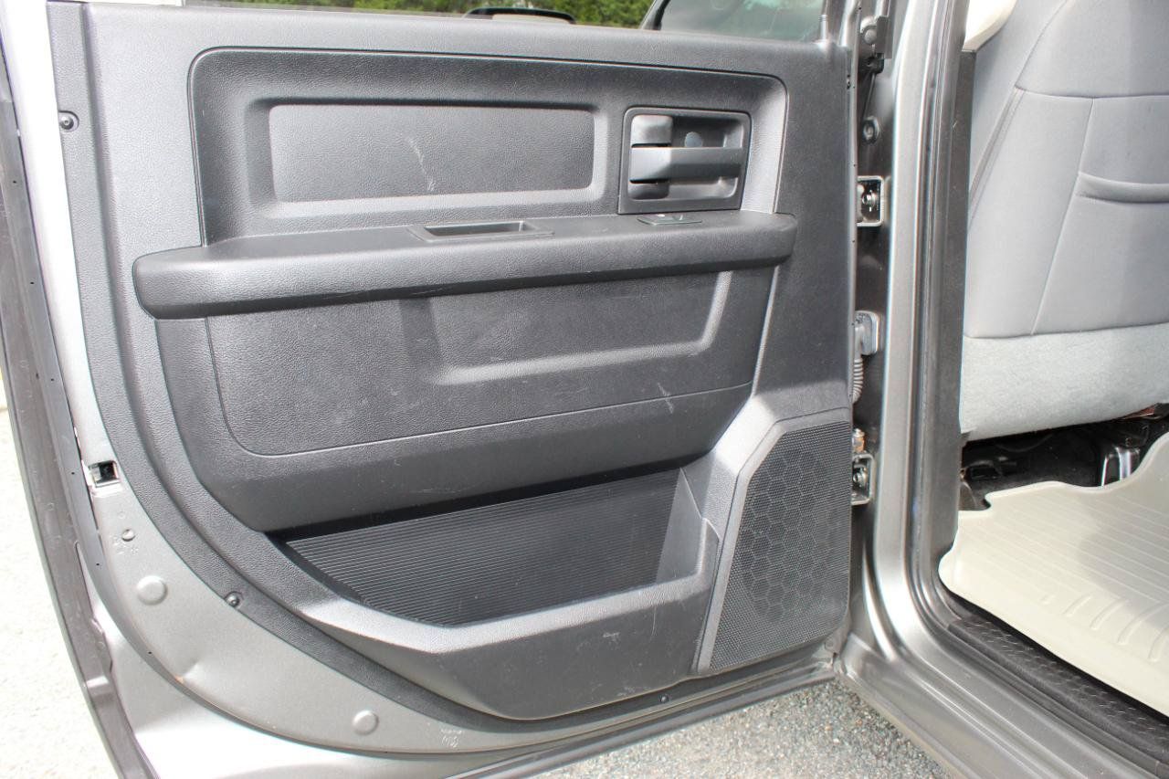 Used 2013 RAM 2500 Tradesman w/ Chrome Appearance Group AWD/4WD image 14