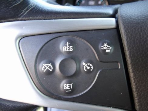 Used 2019 GMC Yukon SLT image 28