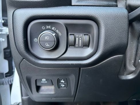 Used 2021 RAM 1500 Laramie RWD image 13