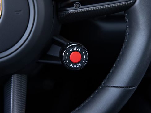 Certified 2025 Porsche 911 Carrera GTS RWD image 15