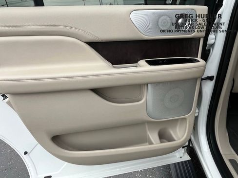 Used 2020 Lincoln Navigator L Reserve w/ Luxury Package image 24