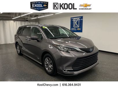 Used 2021 Toyota Sienna XLE