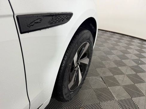 Used 2025 Jaguar F-PACE R-Dynamic S image 39