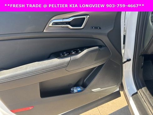 Used 2024 Kia Sportage SX image 16