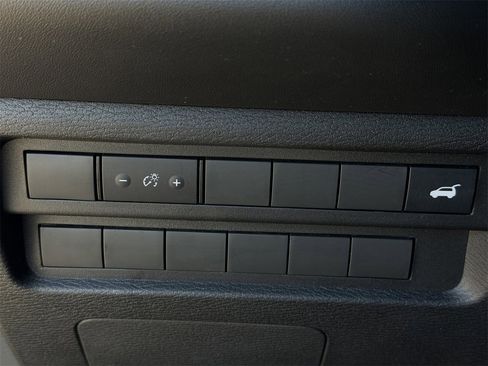 Used 2025 Mitsubishi Outlander SE image 23