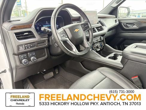 Used 2024 Chevrolet Suburban Premier AWD/4WD image 26