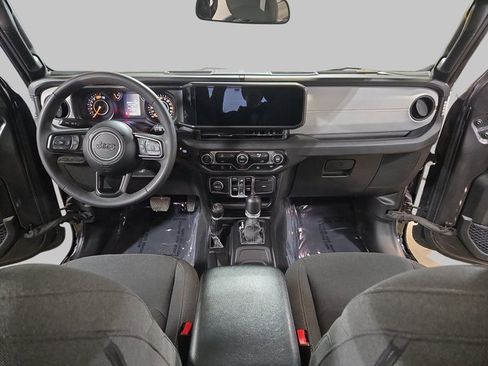 Used 2024 Jeep Wrangler Sport S image 9