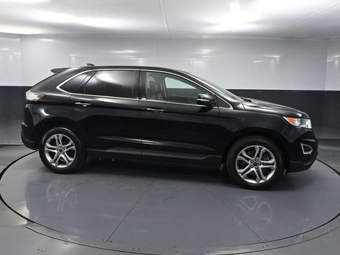 Used 2016 Ford Edge Titanium w/ Technology Package AWD/4WD image 2