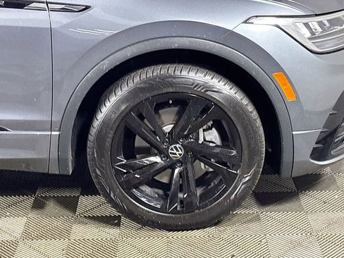 Certified 2023 Volkswagen Tiguan SE R-Line AWD/4WD image 23
