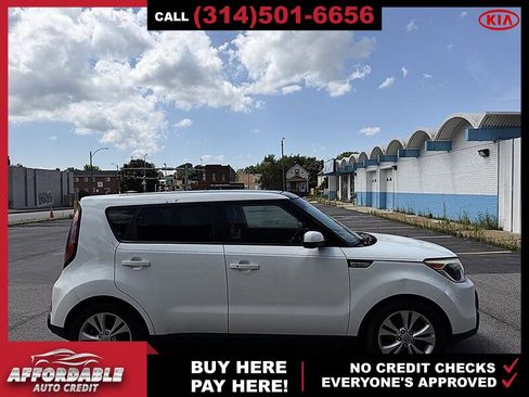 Used 2016 Kia Soul + w/ Primo Package FWD image 6