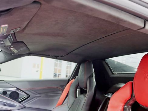 Used 2026 Chevrolet Corvette Z06 w/ Stealth Interior Trim Package RWD image 32