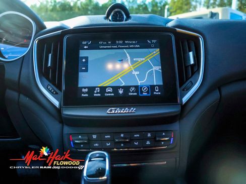 Used 2020 Maserati Ghibli Base image 23