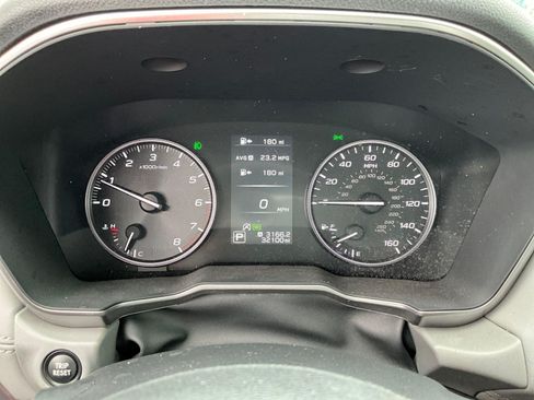 Used 2023 Subaru Outback Limited AWD/4WD image 12